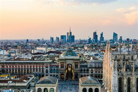Milano skyline con Duomo