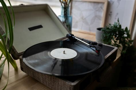Icona di un giradischi con un vinile