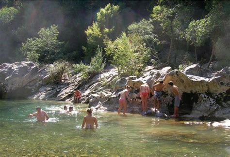 Fiume Calore con acque torbide