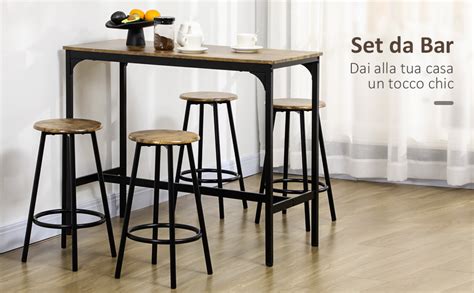 Tavolo alto con sgabelli in una cantina moderna