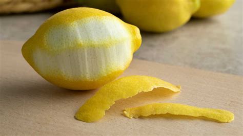 Dettaglio della buccia di limone utilizzata per il Limoncello di Capri