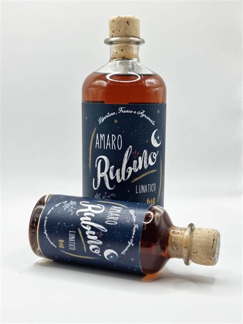 Selezione di bottiglie di amaro