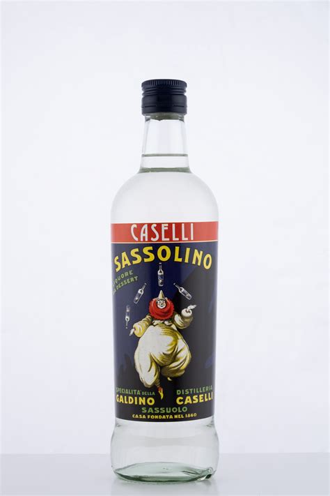 Bottiglia di liquore Sassolino con anice stellato