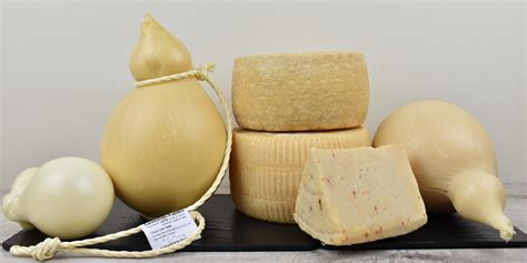 Selezione di formaggi pugliesi