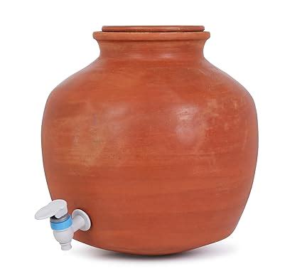 Matka indiana in terracotta per raffreddare l'acqua