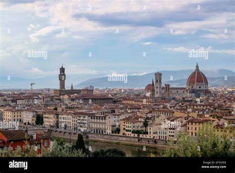 Vista panoramica di Firenze con le sue strade storiche