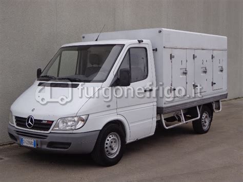 furgone refrigerato per consegna