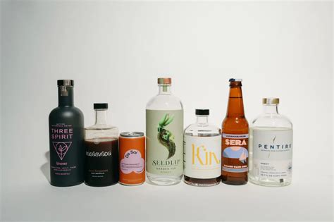 Bottiglie di cocktail analcolici Curious Elixirs