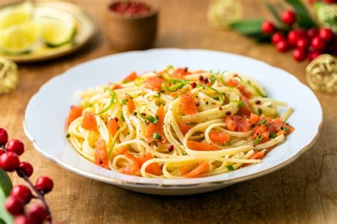 Linguine con salmone affumicato e lime