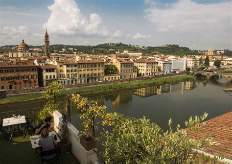 Vista aerea di Via Tornabuoni con l'Antica Torre Tornabuoni
