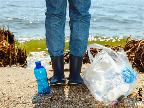 Rifiuti plastici sulle spiagge