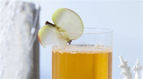 Cocktail con zenzero e cannella