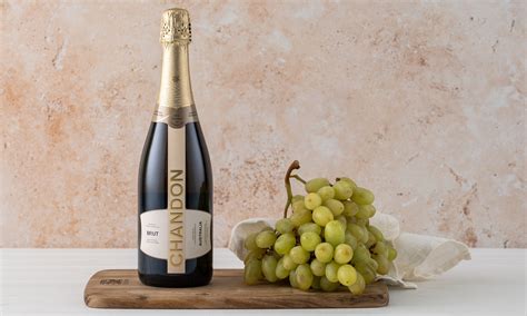 Grappoli d'uva Pinot Noir e Chardonnay
