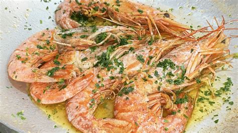 Gamberoni in padella con brandy