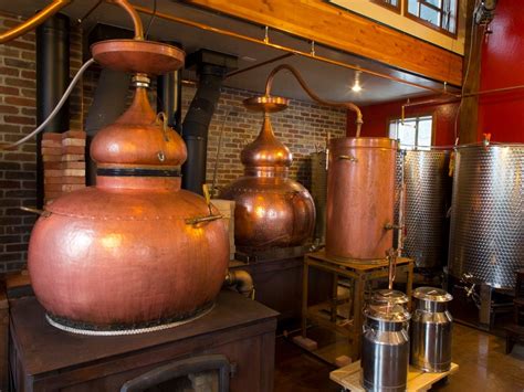 Storia della distillazione e dei liquori