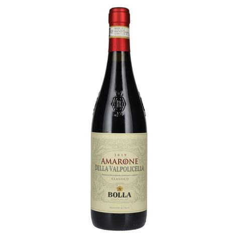 Bottiglia di Bolla Amarone della Valpolicella Classico DOC