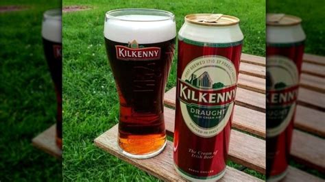Bicchiere di Kilkenny Ale