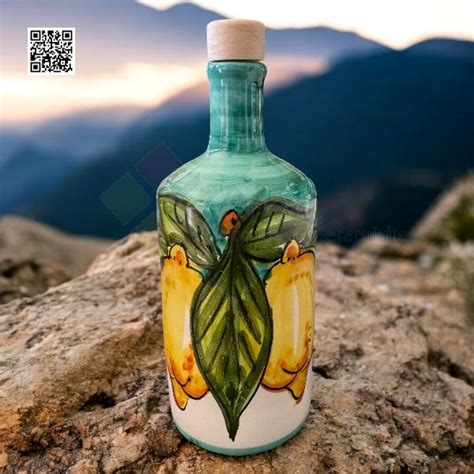 Bottiglia in ceramica di rum giamaicano