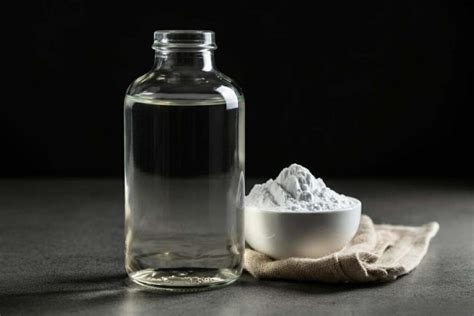 Bicarbonato di sodio e aceto bianco come rimedi naturali