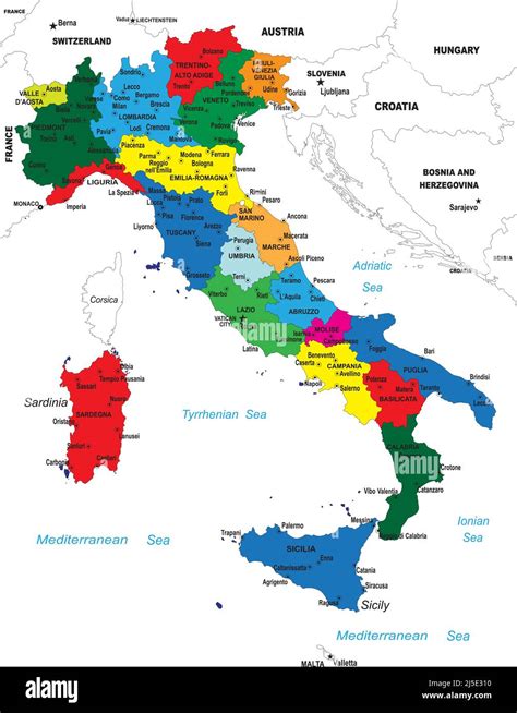 Mappa dell'Italia con evidenziate diverse regioni culinarie