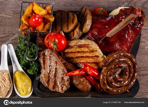 Piatto di carne rossa alla griglia