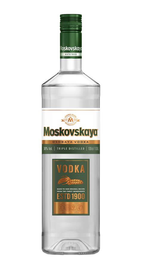 Bottiglia di Moskovskaya Vodka con il nuovo design verde foresta
