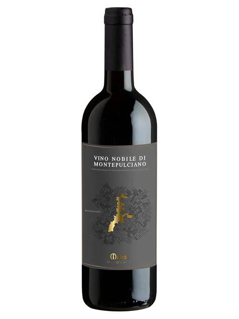 Un'etichetta di Vino Nobile di Montepulciano accanto a un'etichetta di Montepulciano d'Abruzzo per evidenziare la differenza