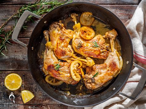 Cosce di pollo dorate al limone