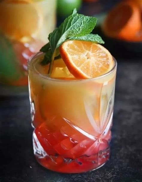 Ingredienti per un cocktail a base di rum