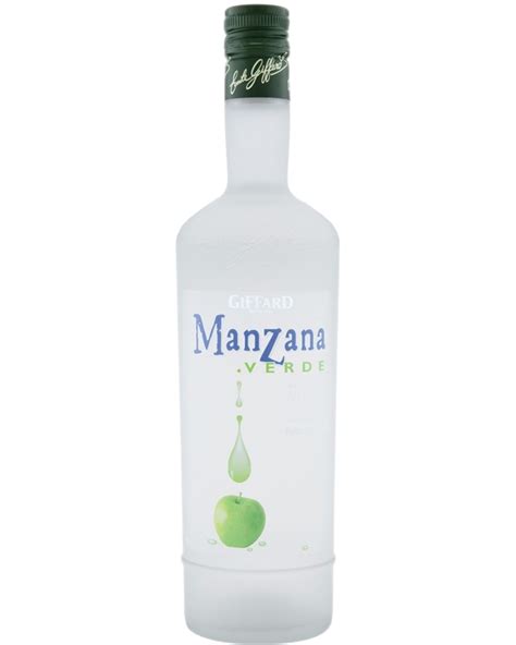 Bottiglia di liquore alla mela verde con mele