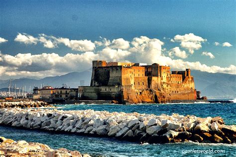 Castel dell'Ovo a Napoli durante VitignoItalia