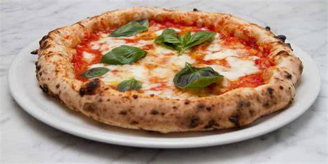 Pizza napoletana con ingredienti irpini