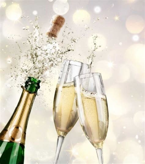 Coppa di champagne con spumante e bollicine