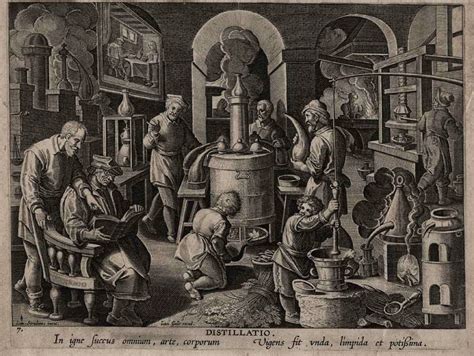 Antica pentola alembic per la distillazione