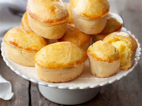 Pasticciotti leccesi appena sfornati