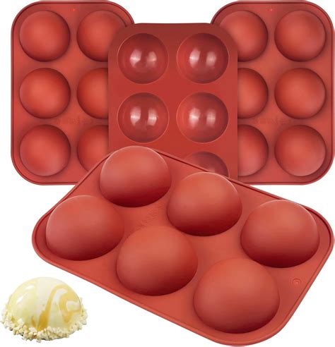 varietà di stampi in silicone per dolci