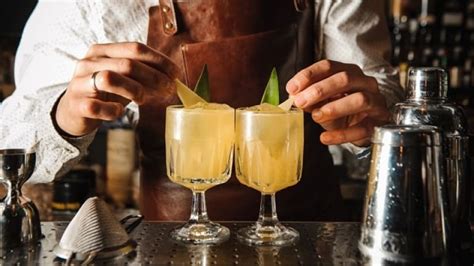 ingredienti per il cocktail Peschito